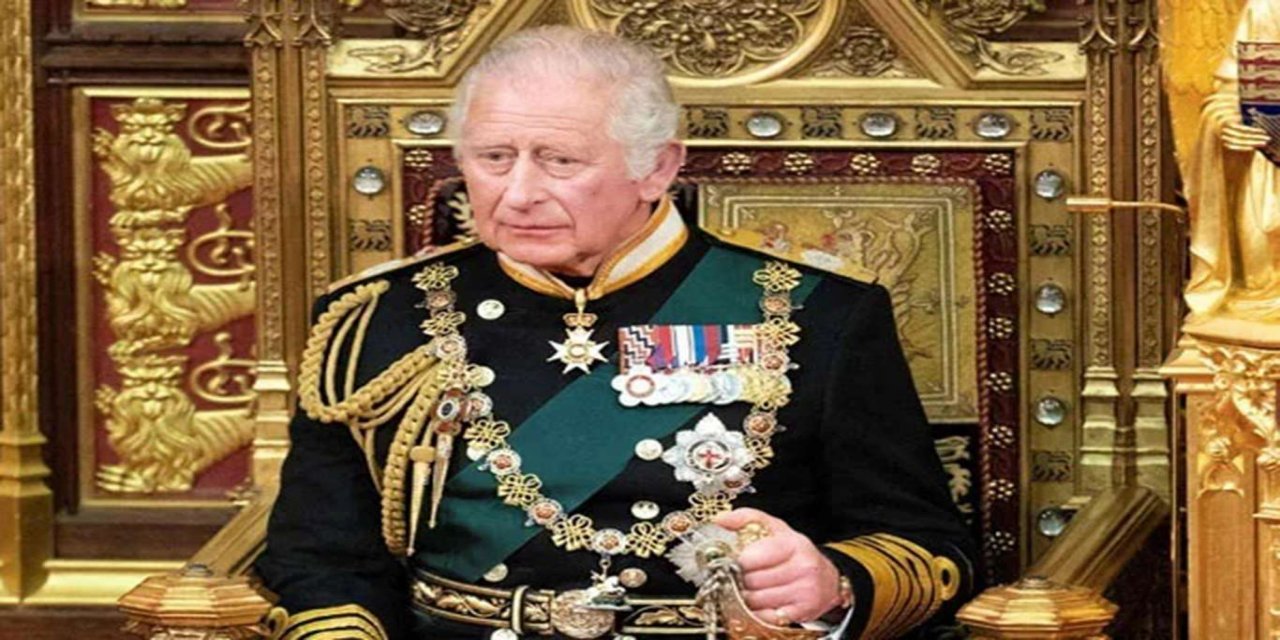 Galler Prensi Charles İngiltere'de yeni Kral oldu
