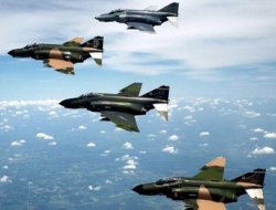 Suriye heyeti Rusya'da savaş uçağı peşinde