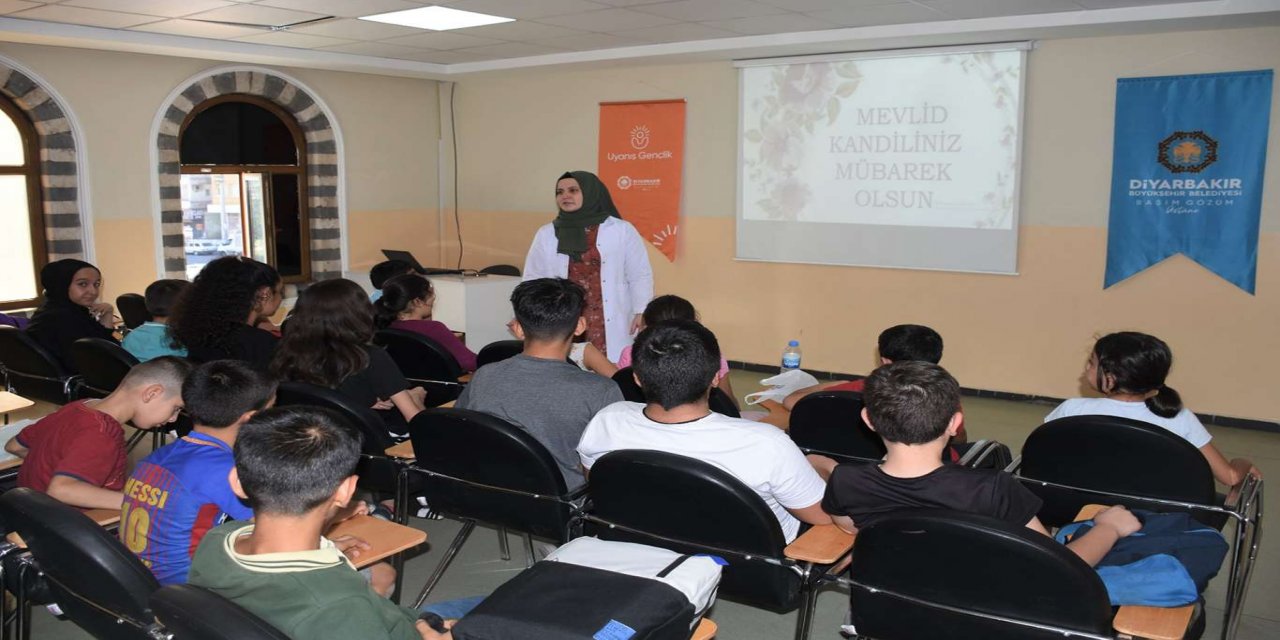 Diyarbakır'da Bilgievi öğrencileri Mevlid Kandil’ini kutladı
