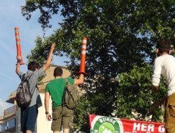 Bursa'da içki festivali gibi protesto