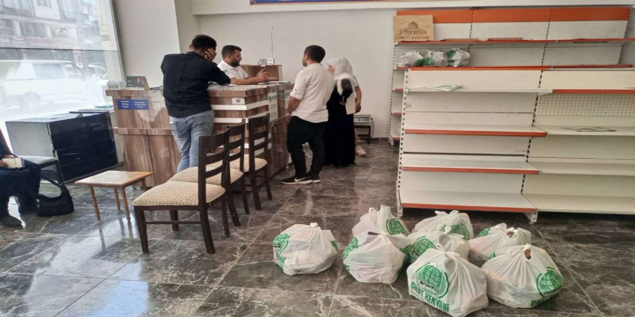 Karwana Hêvîyê ya Wanê ji malbatên mihtac re alîkarîya xwarinê belav kir