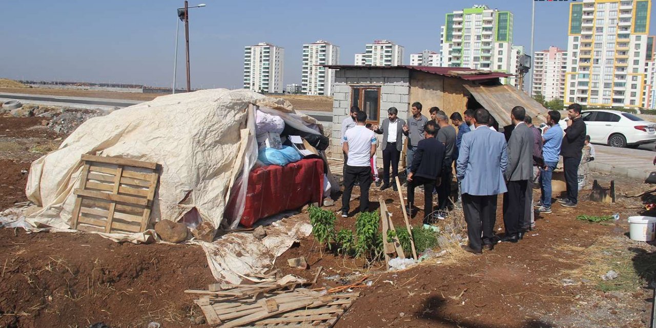 HÜDA PAR Diyarbakır İl Başkanı Dinç'ten TOKİ'de daire teslim süreleri uzayanlara ziyaret