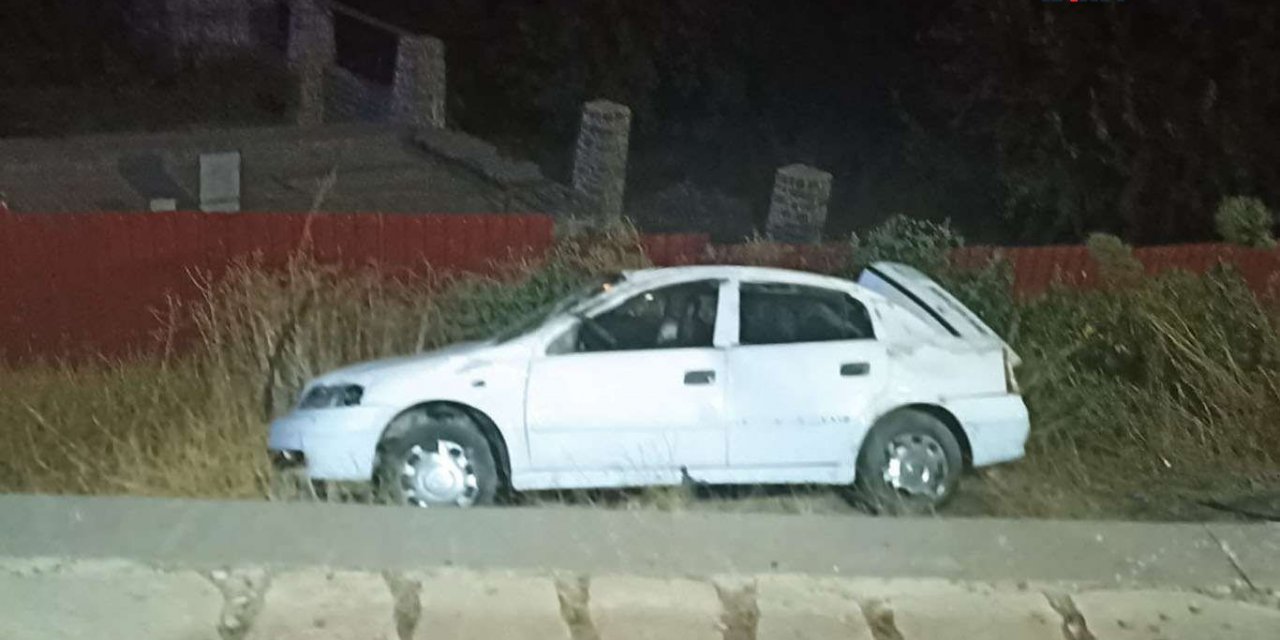Diyarbakır'da kontrolden çıkan araç şarampole yuvarlandı: 5 yaralı