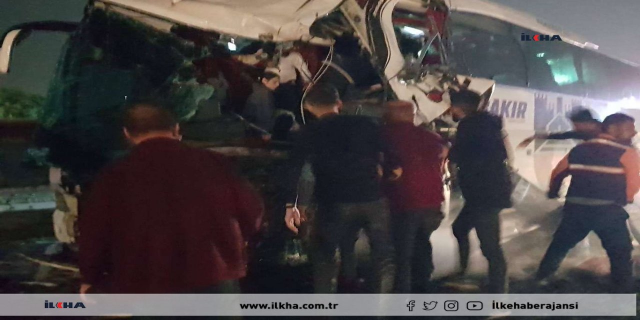 Diyarbakır-Batman karayolunda trafik kazası: 1 ölü, 22 yaralı