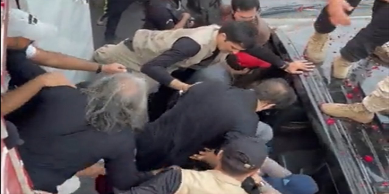 Eski Pakistan Başbakanı Han'a silahlı saldırı