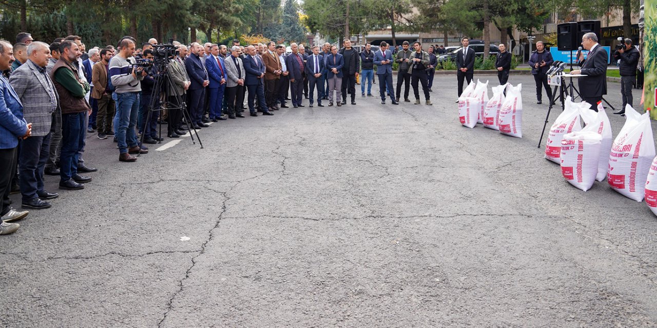 Diyarbakırlı çiftçilere kırmızı mercimek tohumu desteği