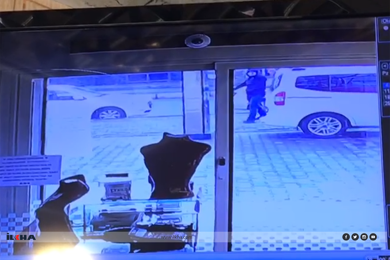 Diyarbakır'da kuyumcuya silahlı saldırı anı güvenlik kameralarına yansıdı