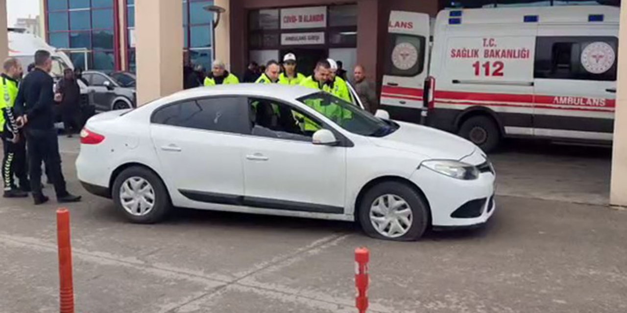 Diyarbakır'da ışıklarda araca silahlı saldırı: 2 Yaralı