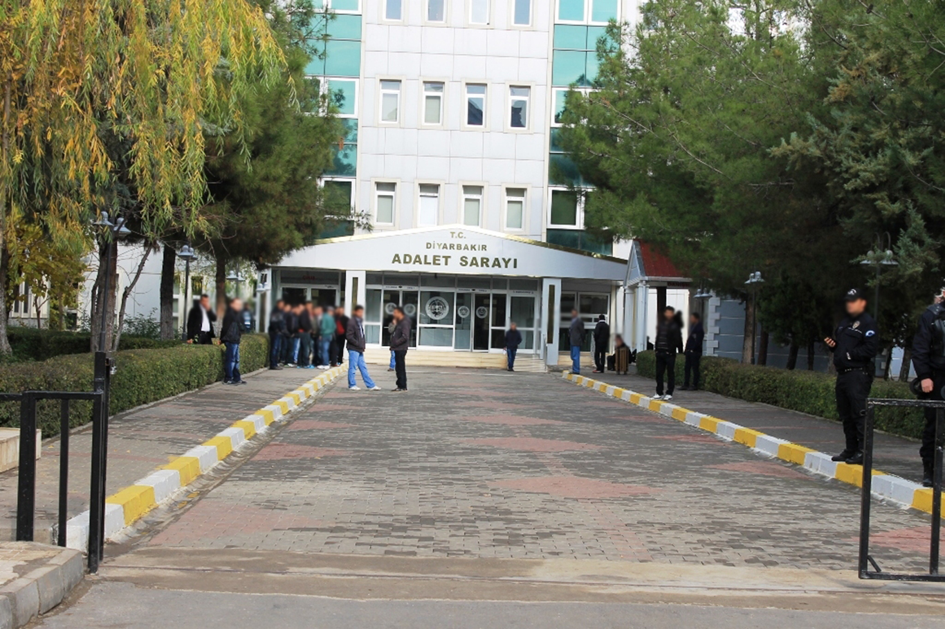 Diyarbakır'da "bahis" operasyonu: 12 tutuklama