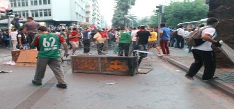 İzmir savaş alanına döndü