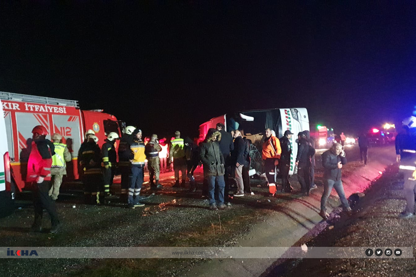 Diyarbakır'da yolcu otobüsü devrildi: 1'i bebek 5 ölü, 22 yaralı
