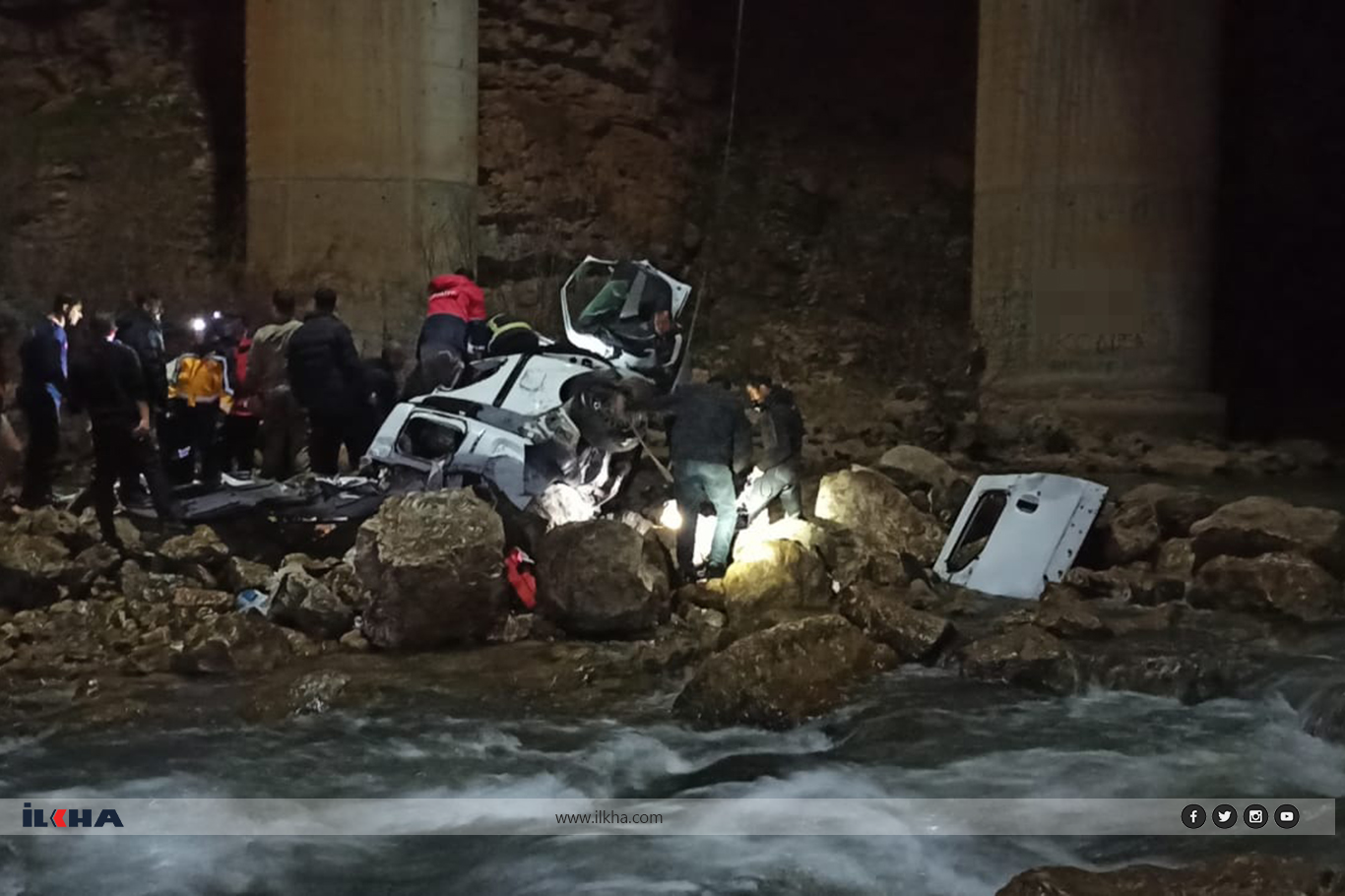 Li Êlihê erebe ji pirê ket xwarê: 2 mirî