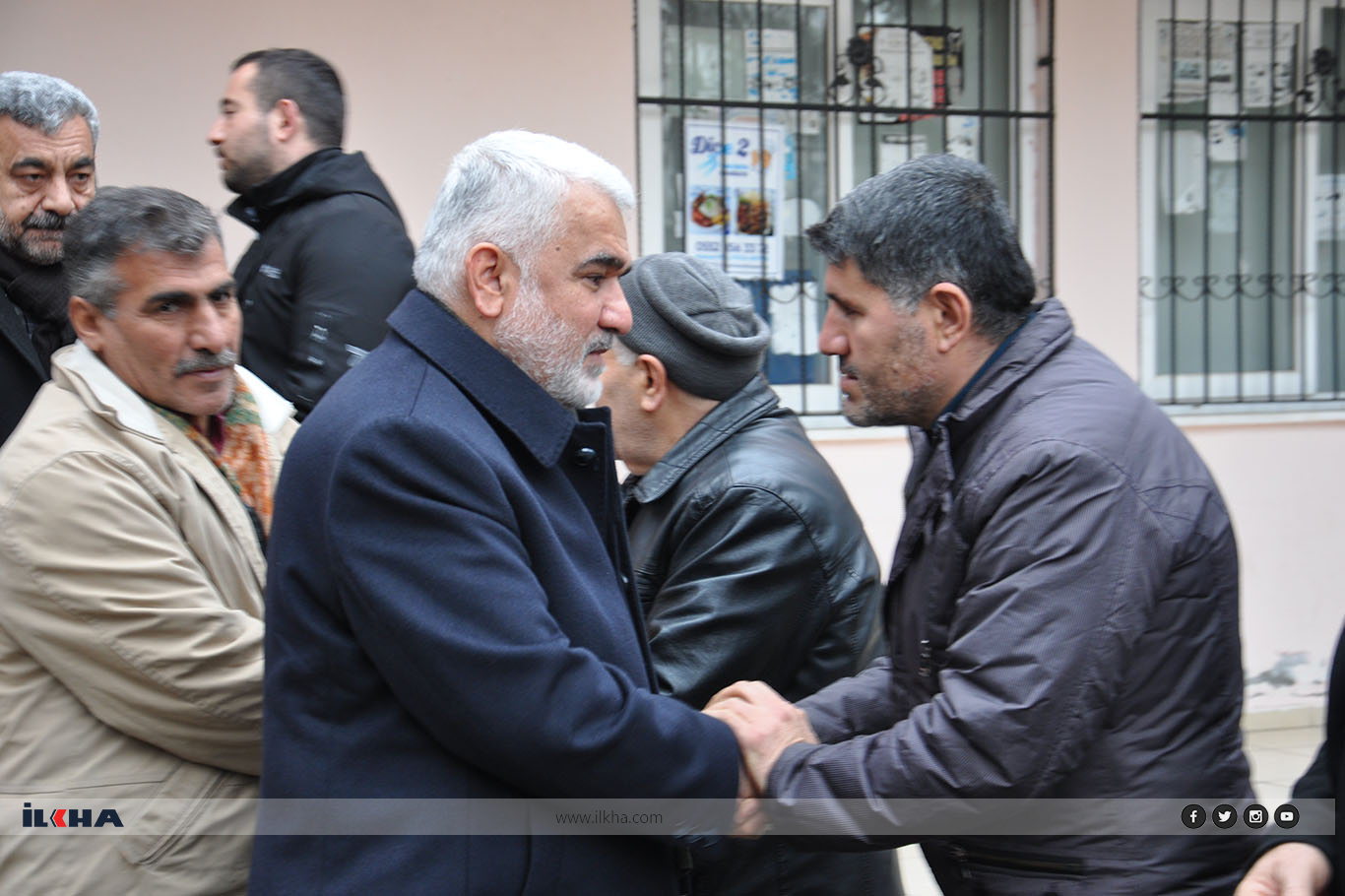 HÜDA PAR Genel Başkanı Yapıcıoğlu'ndan Yıldız ailesine taziye ziyareti