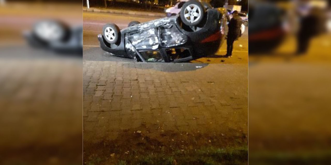 Diyarbakır'da 2 aracın karıştığı trafik kazasında 8 kişi yaralandı