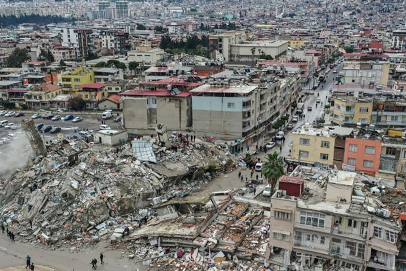 Depremde 24 bin 921 binada yıkım ve ağır hasar belirlendi