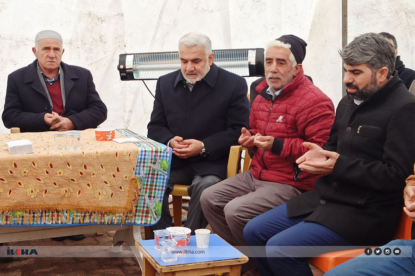 HÜDA PAR Genel Başkanı Yapıcıoğlu, depremde vefat eden Hüseyin Bayram'ın taziyesine katıldı