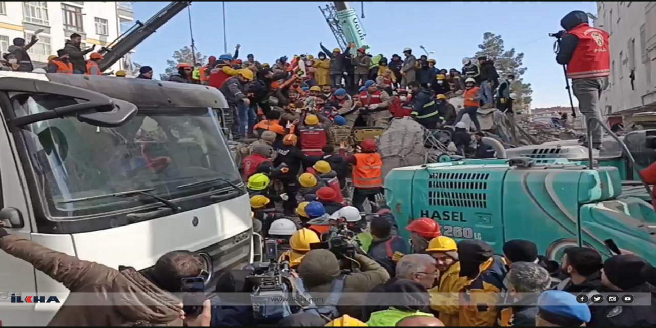 Diyarbakır'da enkaz altındaki çocuk 81 saat sonra sağ çıkarıldı