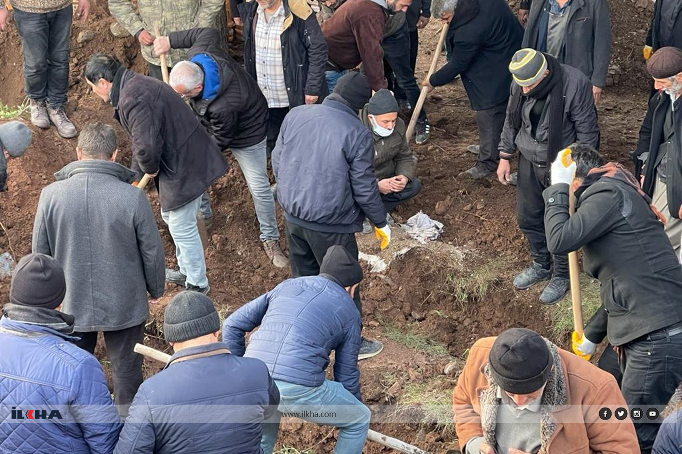 HÜDA PAR Kahramanmaraş İl Başkanı Nusreddin Üdürgücü, eşi ve 2 oğlu defnedildi
