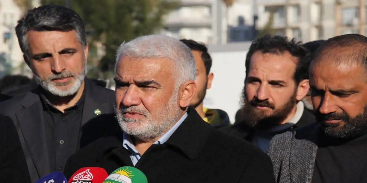 Serokê Giştî yê HUDA PARê Yapicioglu di dema afatê de ji axavtina hilbijartinê re bertek nîşan da