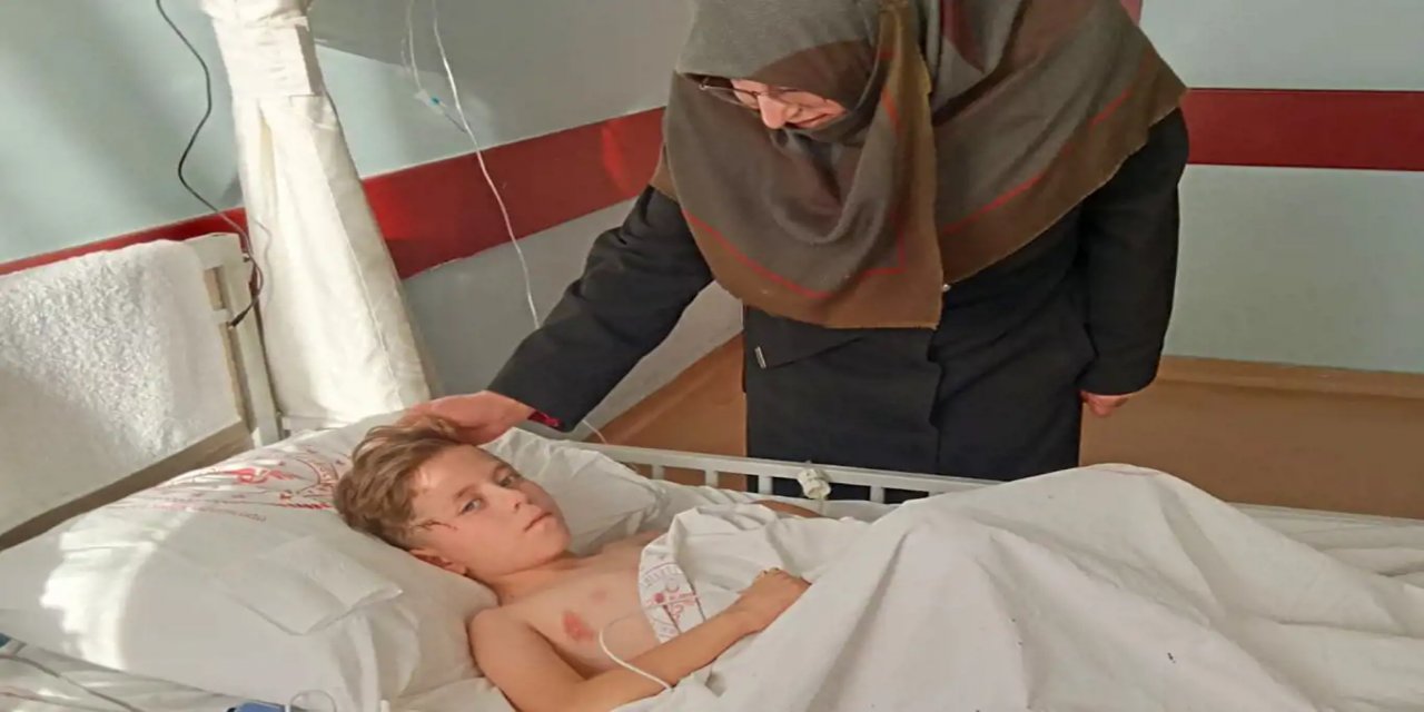 HÜDA PAR Kadın Kolları Başkanı Yarar, depremzedeleri ziyaret etti