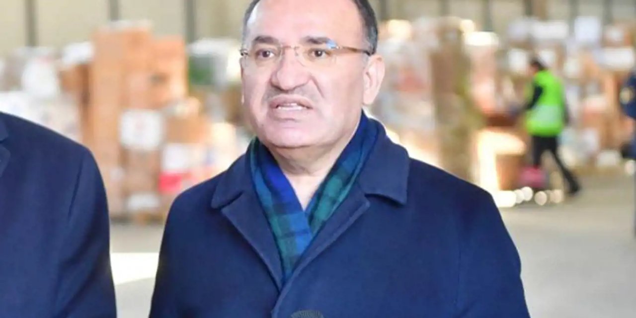 Bakan Bozdağ: Diyarbakır'da bir binada arama kurtarma çalışmaları sürüyor