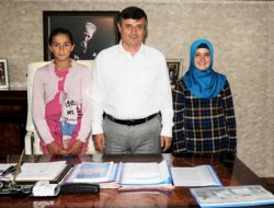 Kimyada Türkiye birincisi öğrencilere ödül