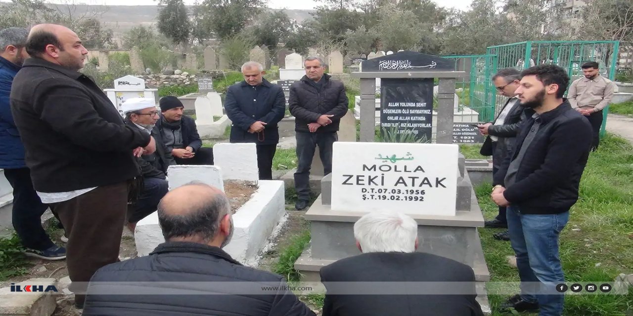 Şehid Şeyh Zeki Atak Kabri başında yâd edildi