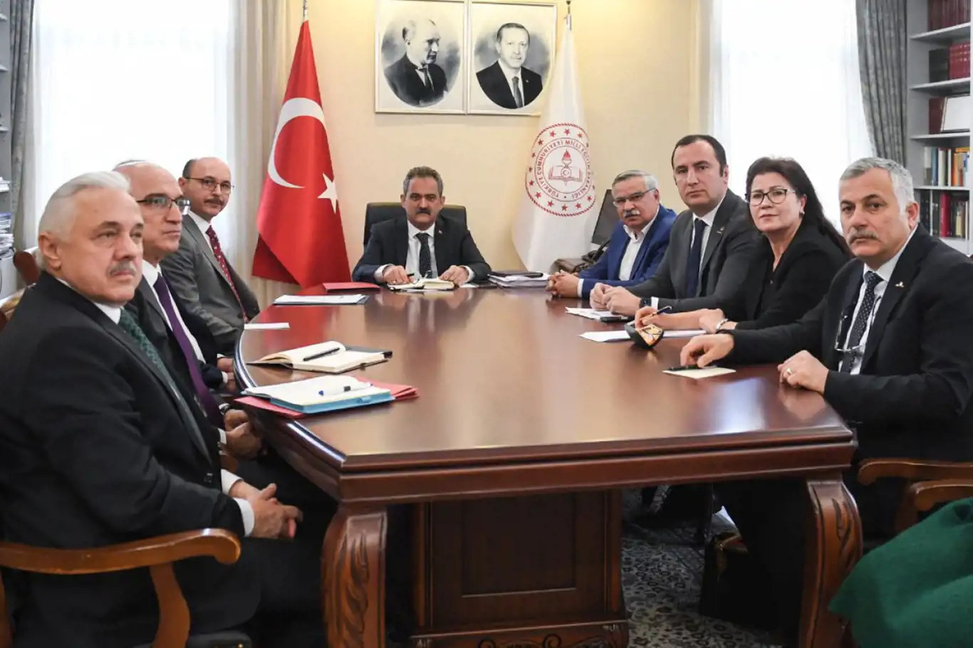 OHÂL bölgesindeki öğretmen ve MEB personeline yer değişikliği hakkı