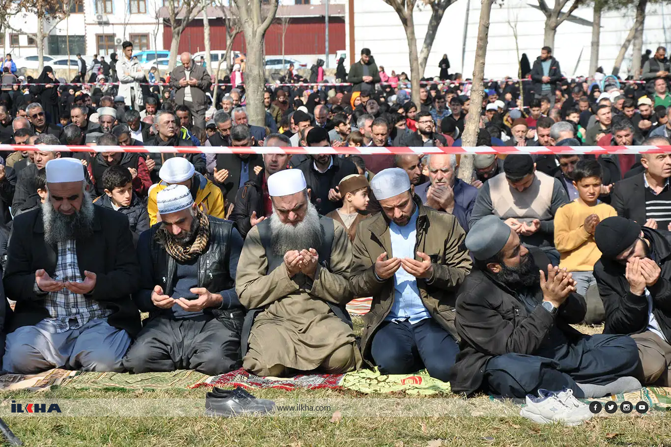 Ji bo nema erdhej pêk bên Misliman kom bûn û dia kirin