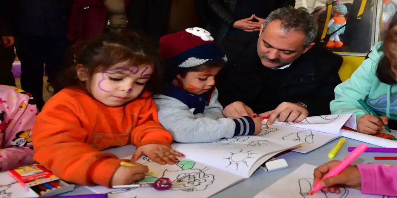 Diyarbakır dahil deprem bölgesindeki 3 ilde eğitime yarın başlanacak