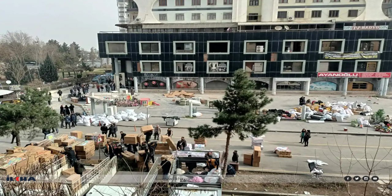 Diarbakır'da Galeria İş Merkezindeki eşyalar tahliye edilmeye başlandı