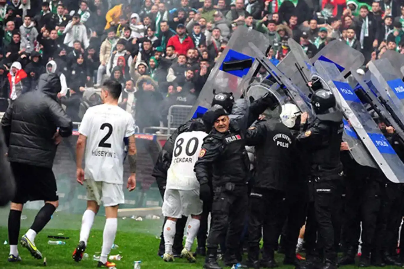 Bursa Valiliğinden olaylı Bursaspor-Amedspor maçı ile ilgili açıklama: 7 gözaltı