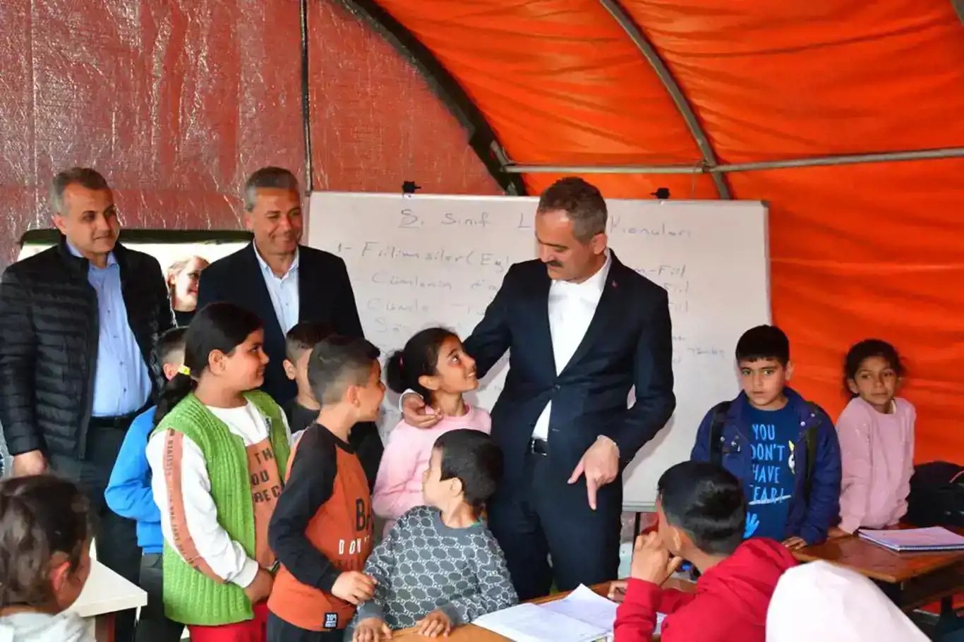 Li Edene, Entab û Osmanîyê mekteb vebûn