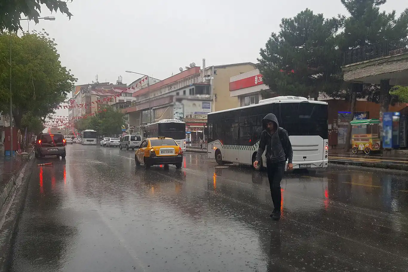 Güneydoğu için sel ve çamur şeklinde yağış uyarısı