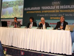 "Teknoloji ruhlarımızı esir alıyor"