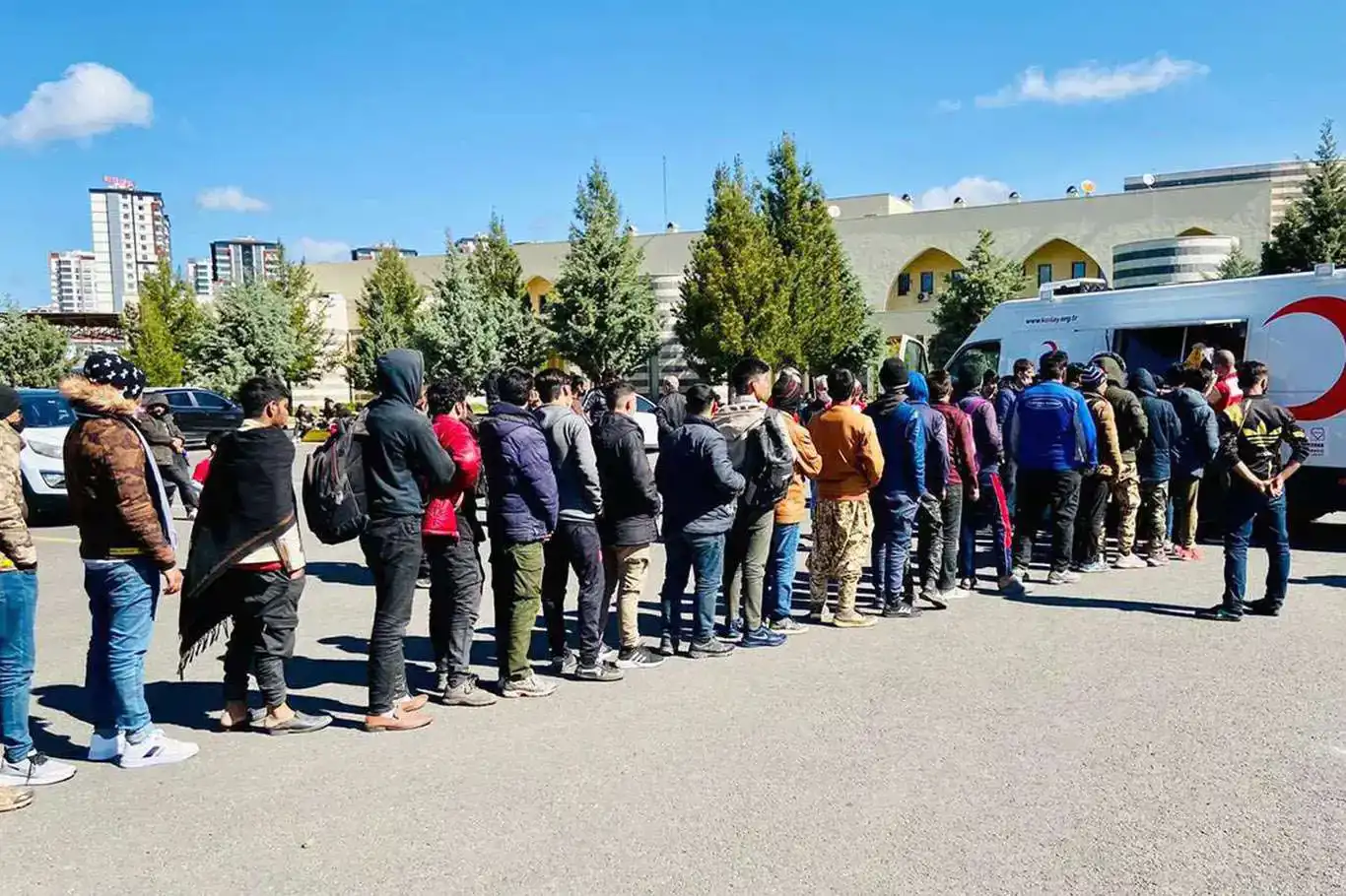 Di heftekê de 2 hezar û 227 koçber hatin girtin