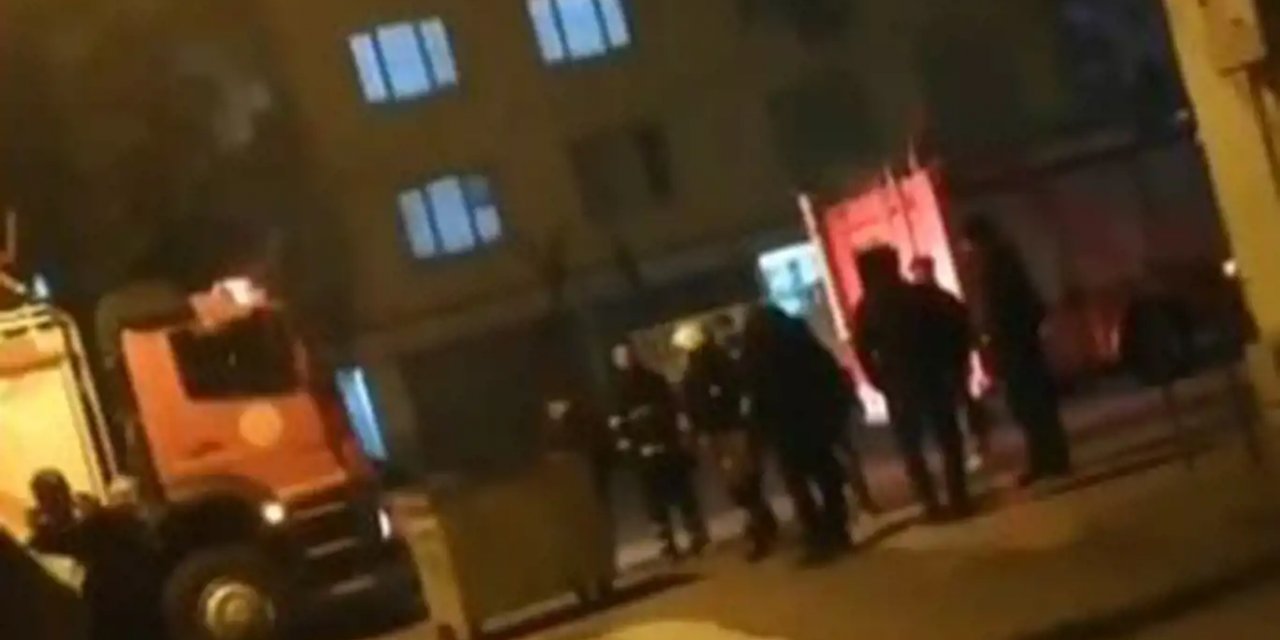 Diyarbakır Şeyh Şamil Mahallesi ağır hasarlı apartmanda yangın