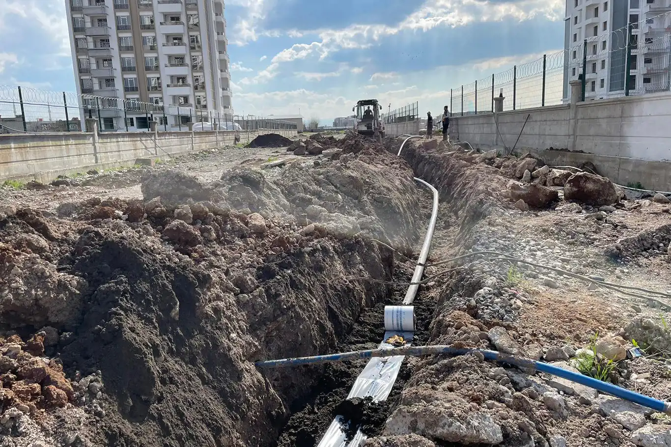 Diyarbakır'da yeni yerleşim alanlarında altyapı ve içme suyu ihtiyacı karşılanıyor