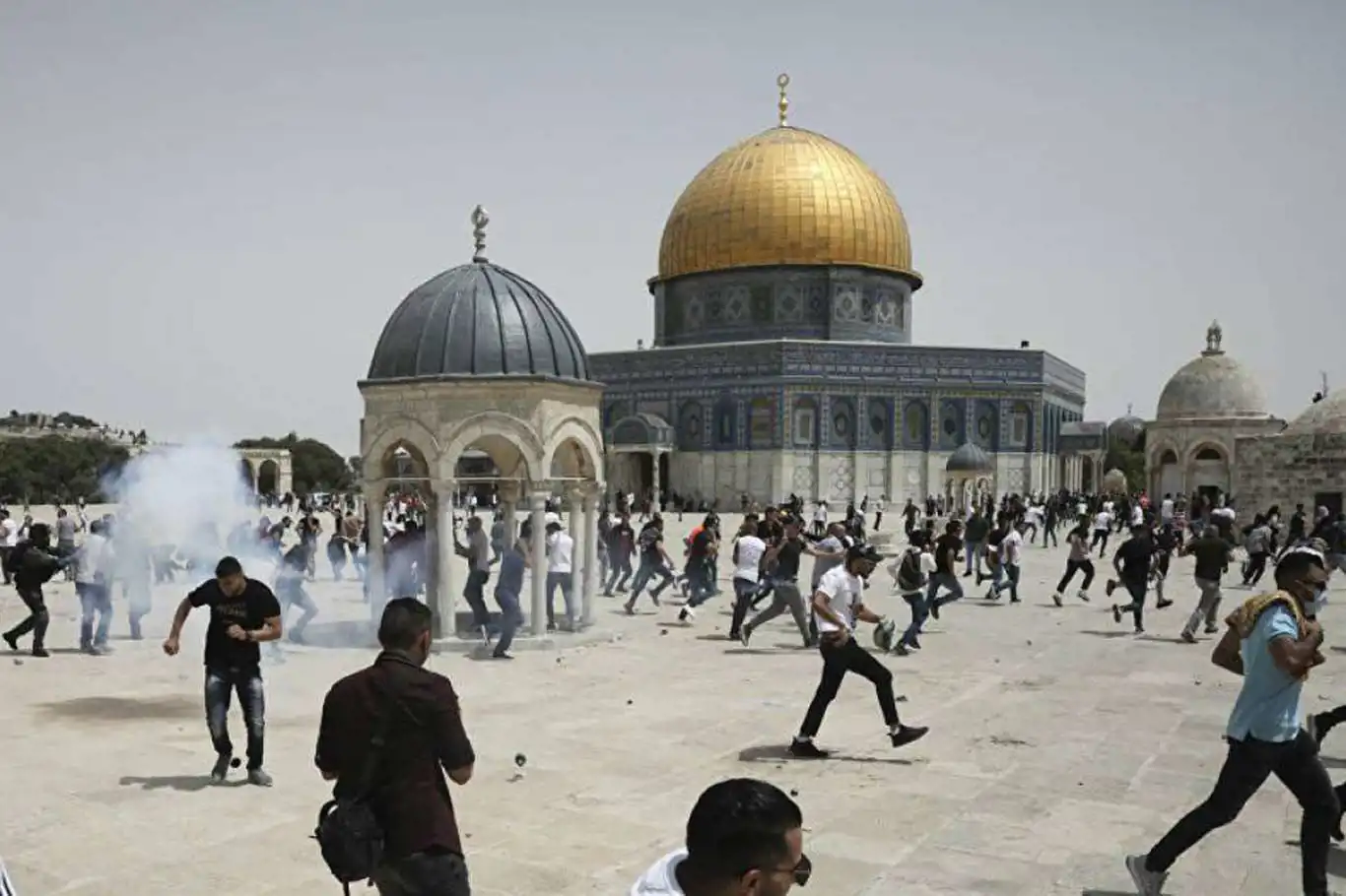 Hamas: İşgalcilerin saldırılarının sürmesi bölgeyi büyük bir patlamaya itecektir