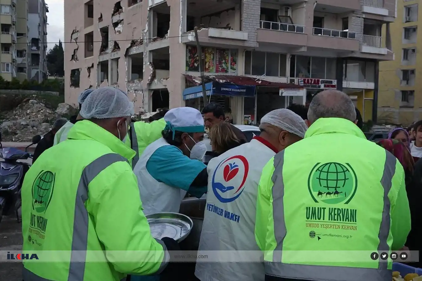 Serokê Weqfa Karwanê Hêvîyê: Heta ji destê me tê em ê hewl bidin birînên mexdûrên erdhejê bipêçin.