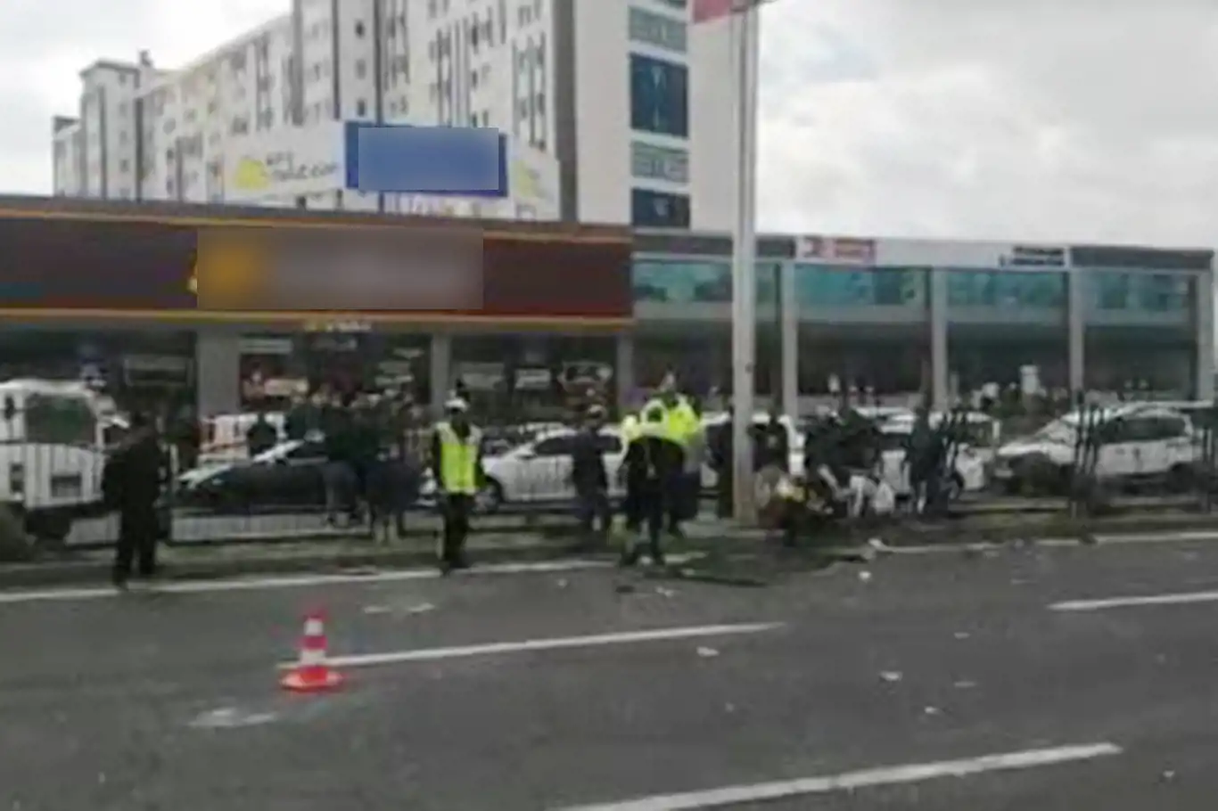 Diyarbakır'da kaza: Biri ağır 3 yaralı