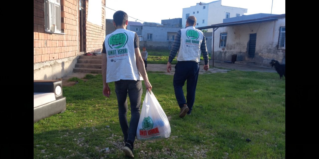 Umut Kervanı Vakfı Çınar Temsilciliğinden Kadir Gecesi münasebetiyle yardım