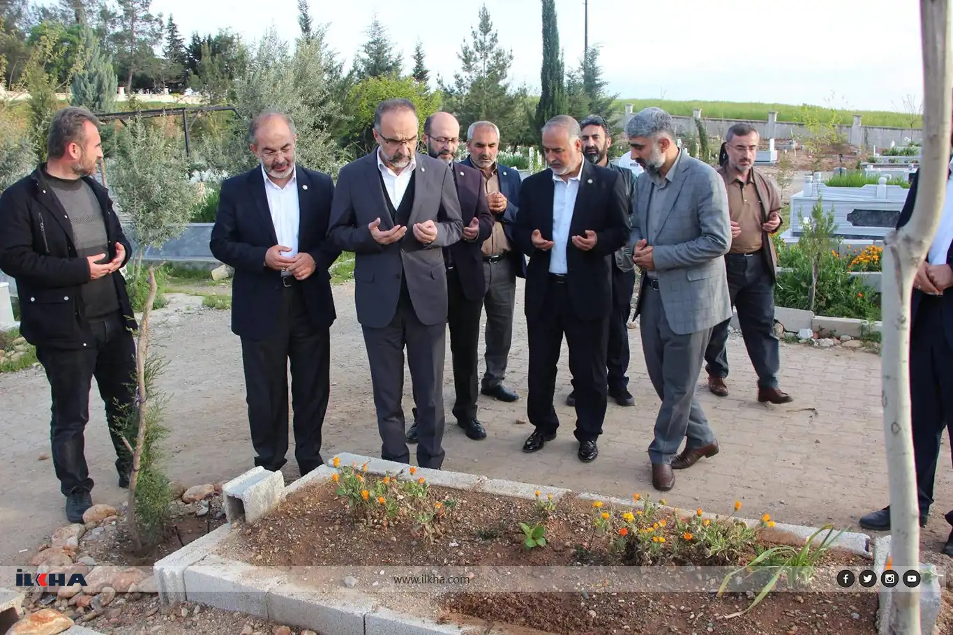 Wekîlê Serokê Giştî yê HUDA PAR'ê Saglam beşdarî bernameya xwendina mewludê ya ji bo erdhejzedeyan bû