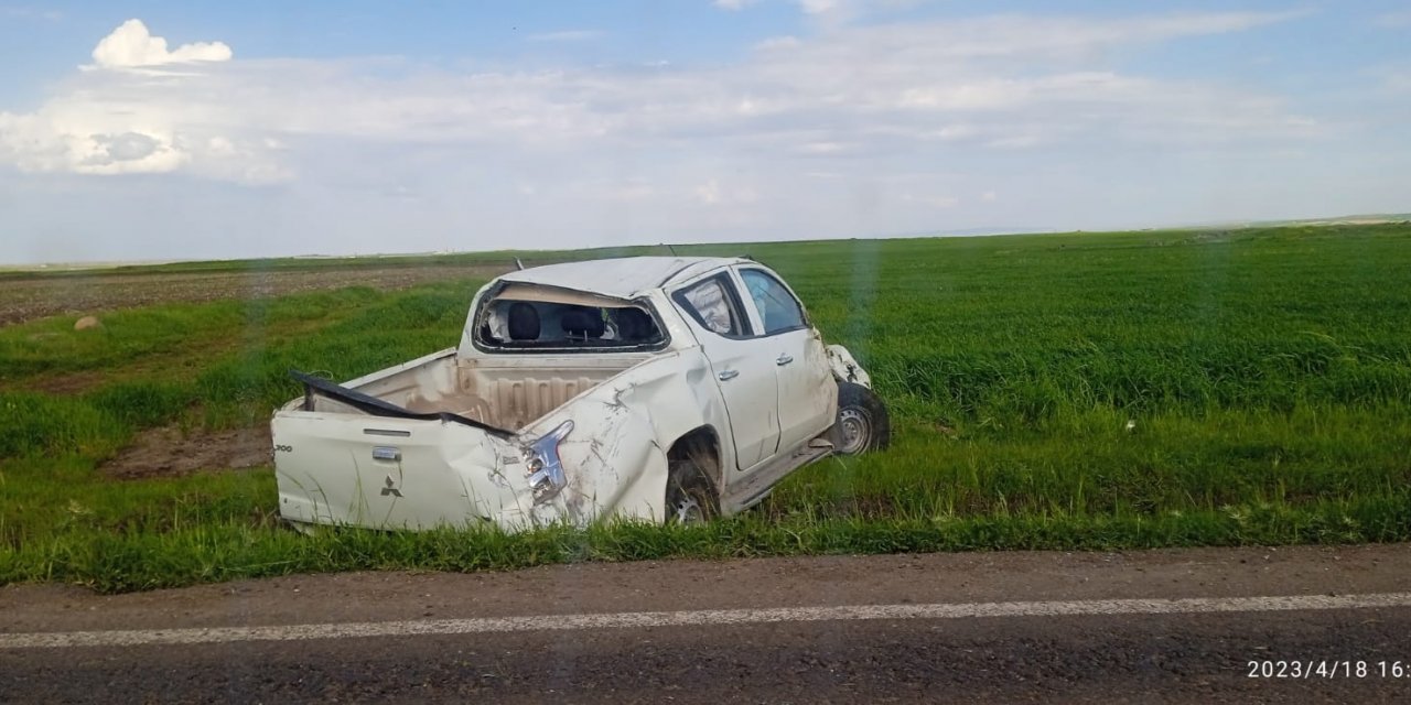 Çınar'da Depsaş Enerji personelini taşıyan araç kaza yaptı; bir yaralı