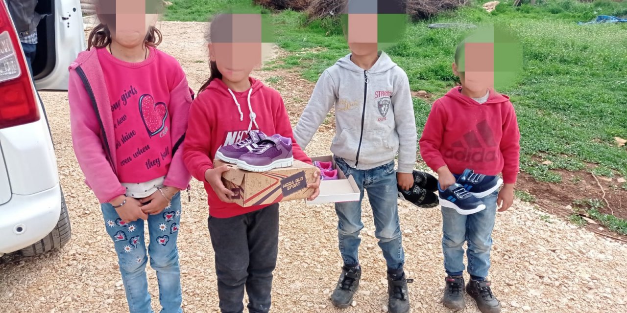 Umut Kervanı Vakfı Çınar Temsilciliğinden ayakkabı  yardımı