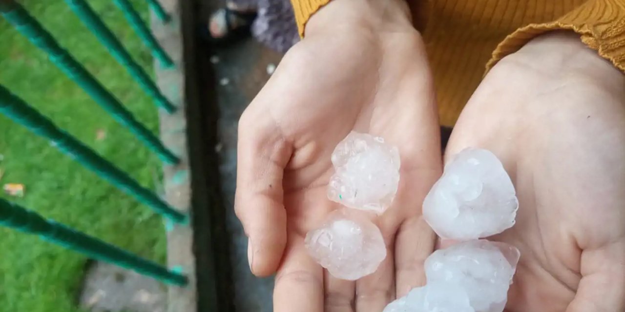 Diyarbakır'da şiddetli yağış ve dolu etkili oldu