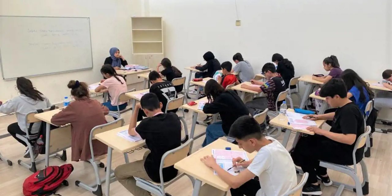 Diyarbakır'da Bilgievleri ve Akademi Liselerde seri deneme sınavları başladı