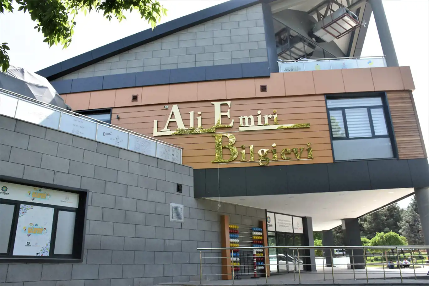 Ali Emiri Bilgievi Cezeri Bilimsel Merkezi öğrenci kayıtlarını almaya başladı