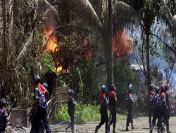 Polis 3 Müslüman Kadını Şehid Etti