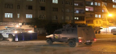Diyarbakır'da çivili ses bombası